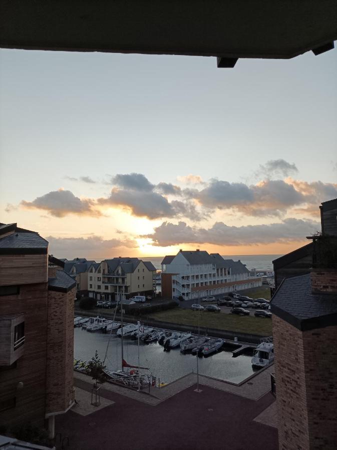 Les Palmes Port Deauville公寓 外观 照片